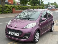 PEUGEOT 107